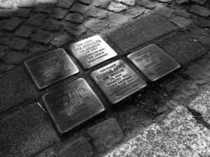Stolpersteine am Brühl 6